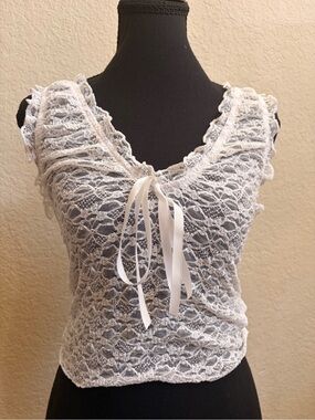 SALTY White Lace Camisole with Delicate Floral Lace